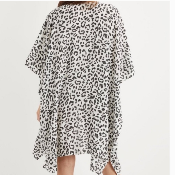 Aerie Black & White Cheetah Print Kimono ~ Size OS - Picture 10 of 10